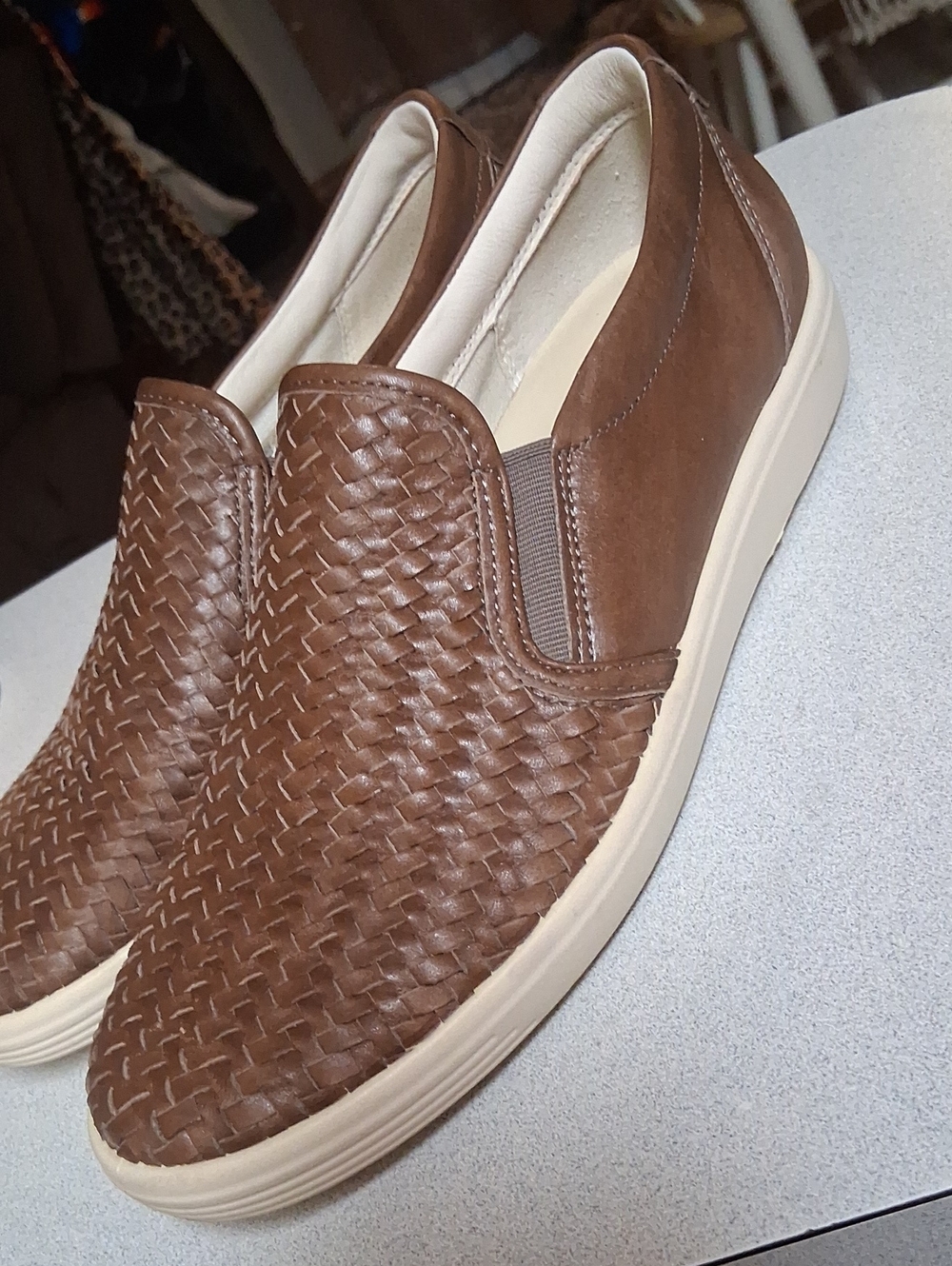 Women Ecco Soft 7 Brown Woven Slip-On Sneakers with Cream Sole Size 8-8.5
